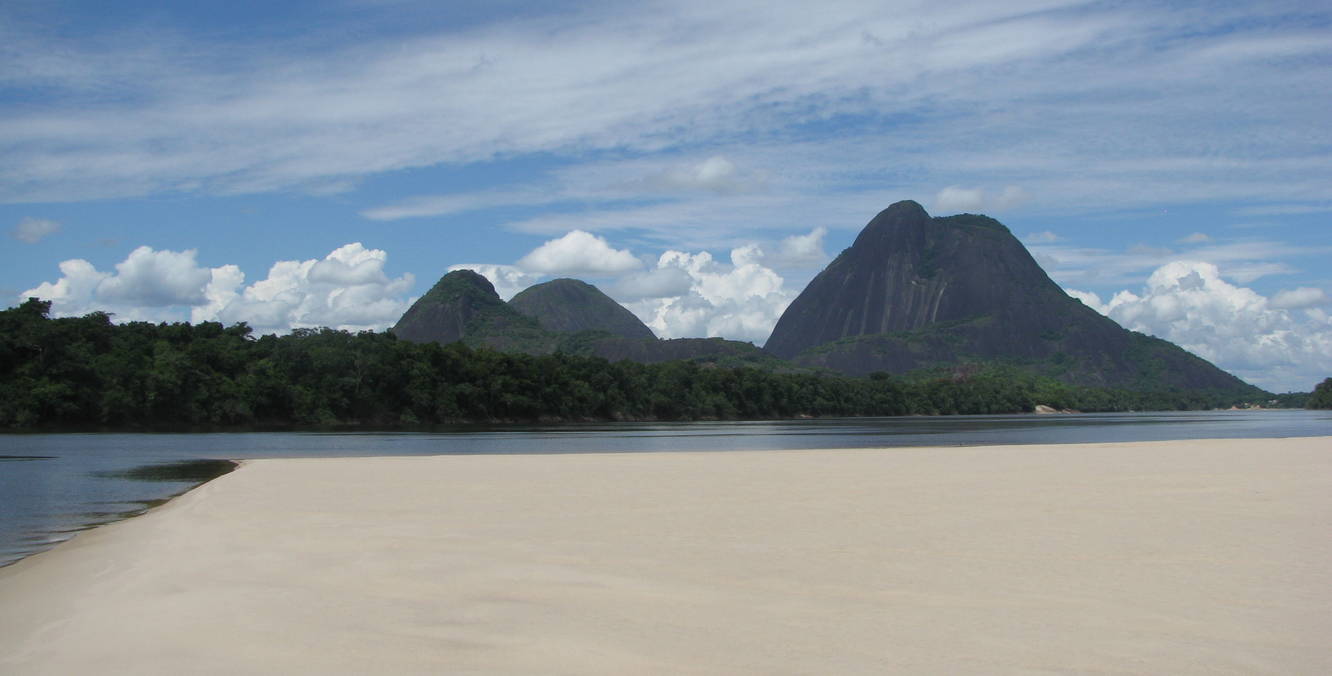 Mavecure Rio Inirida
